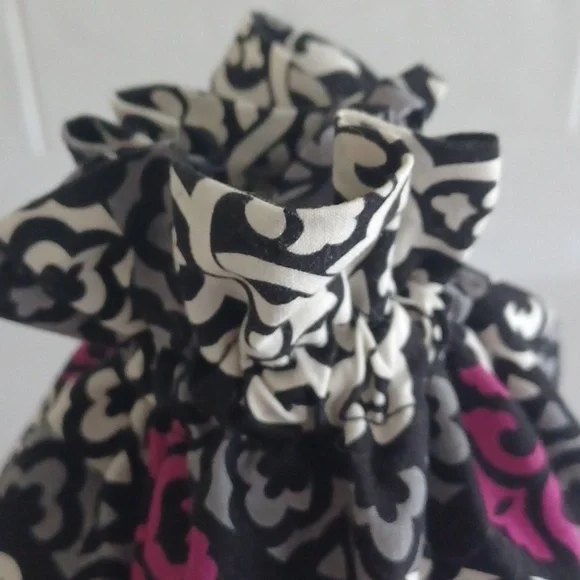 Vera Bradley Canterberry Magenta Lined Ditty Bag / Duffel Bag - Picture 3 of 12